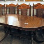 203 7094 DINING ROOM SET